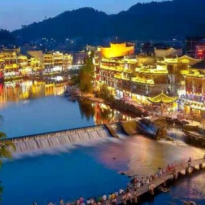 �������S���ܡ�����������λ�Ӽ��ڟ��T����Ŀ�ĵ�ǰʮλ